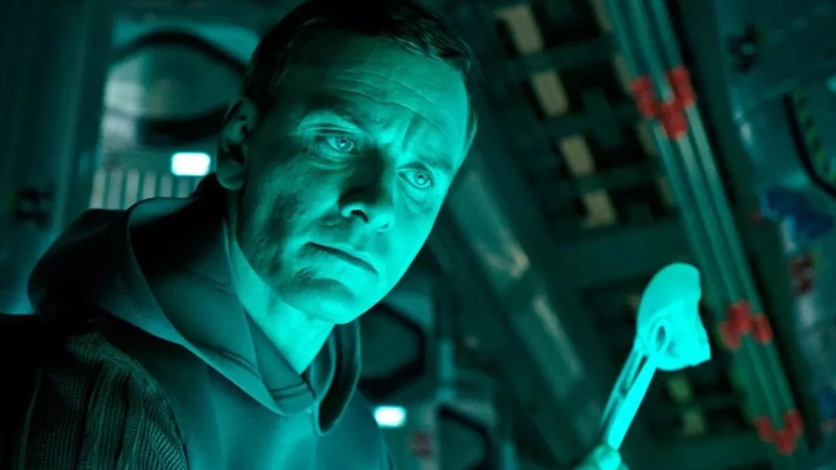Michael Fassbender em Alien: Covenant