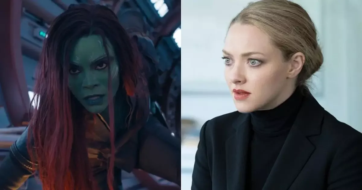 Amanda Seyfried em evento, sorrindo para as câmeras