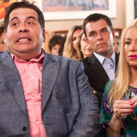 Leandro Hassum e Danielle Winits em cena da franquia