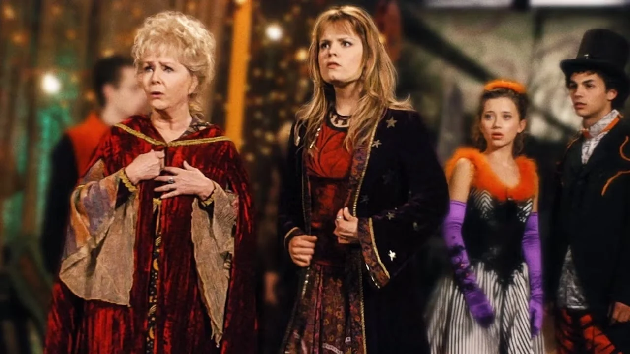 Cena de Halloweentown High, terceiro filme da franquia da Disney