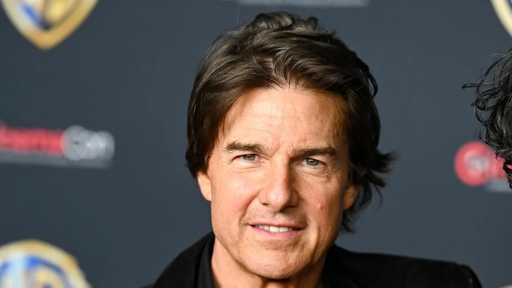 Tom Cruise em evento de divulgação de filme
